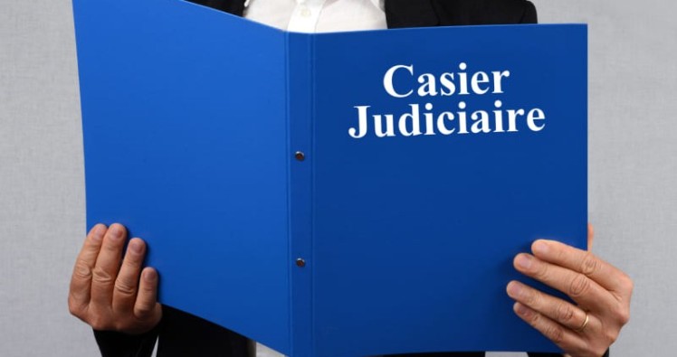 Effacement du casier judiciaire : démarches et délais