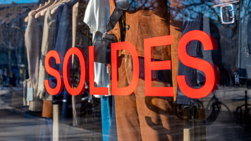 Dates des soldes d’hiver 2026 en France : calendrier officiel