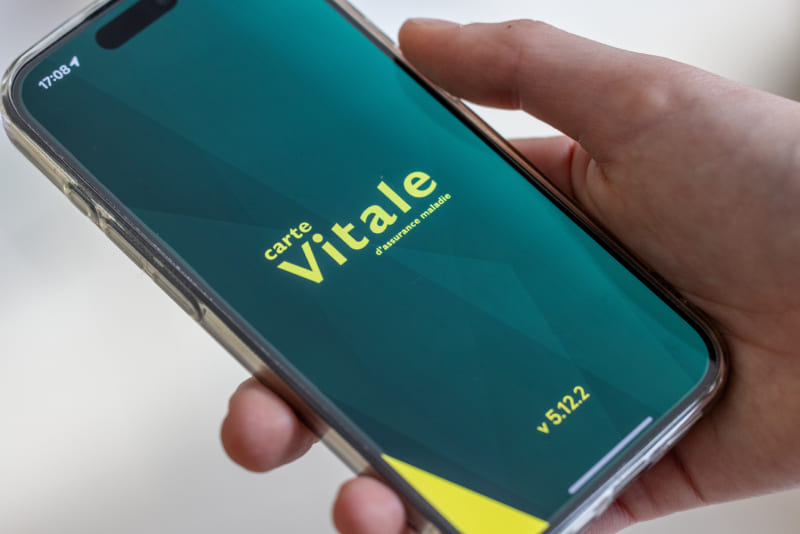 Carte Vitale sur smartphone : l’application est officiellement généralisée partout en France