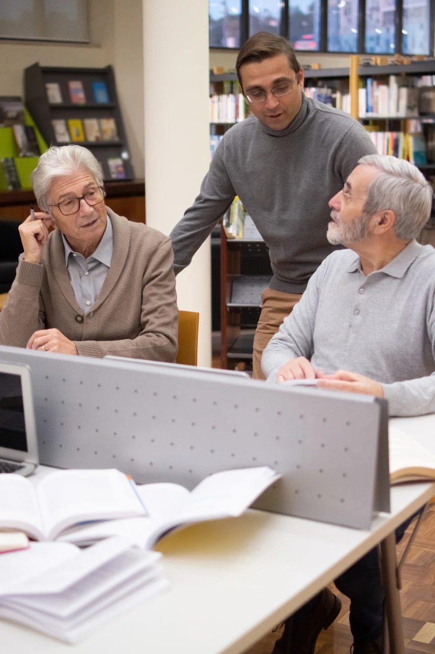 Point d'information local dédié aux personnes âgées